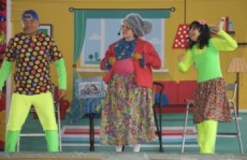 "Histórias da Vó Ná" vai percorrer escolas de Mogi