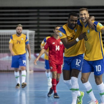 Brasil encara Japão nas oitavas de final da Copa do Mundo de futsal