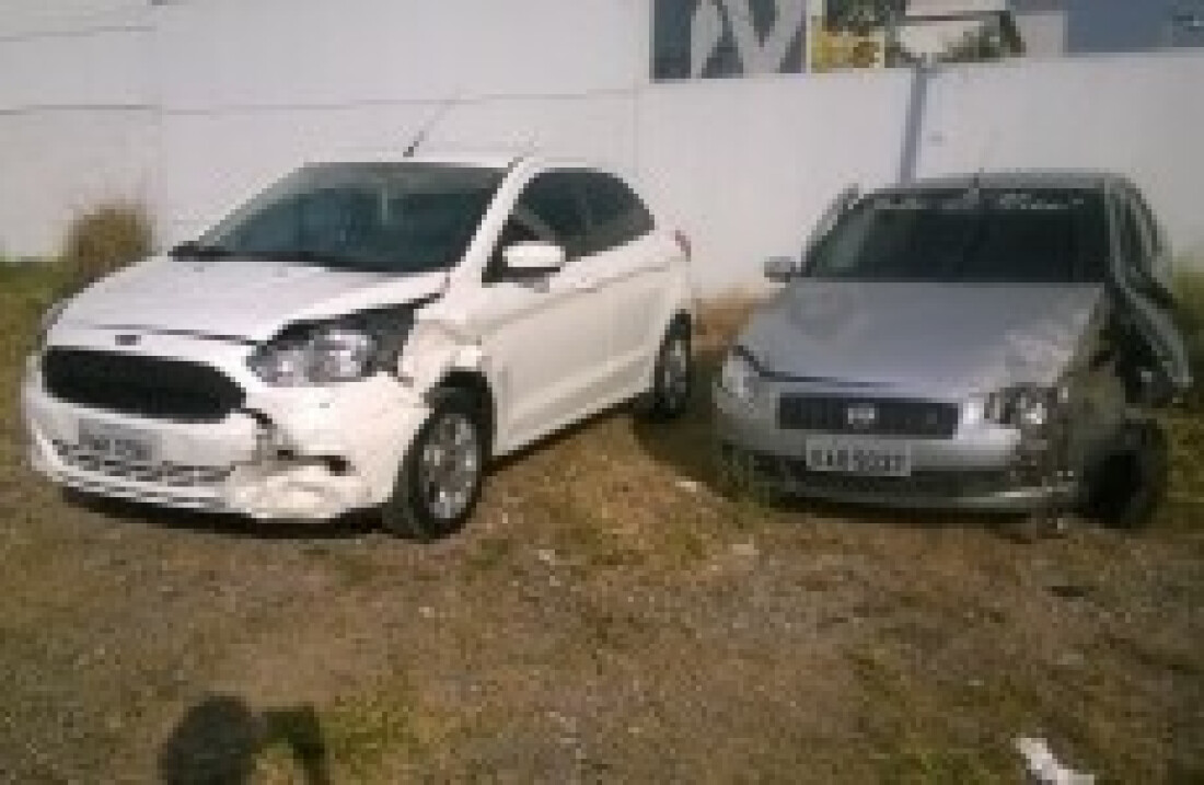 Menor é apreendido com carro roubado