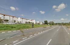 Trio leva veículo na Vila da Prata