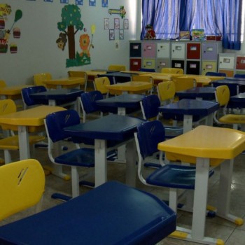 Secretários pedem recursos, internet e valorização da educação