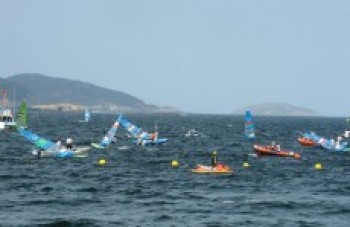 Público assiste, de graça, torneio de vela na Marina: