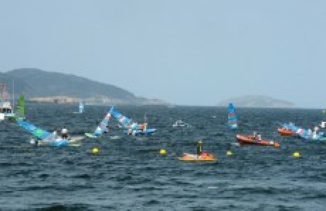 Público assiste, de graça, torneio de vela na Marina:
