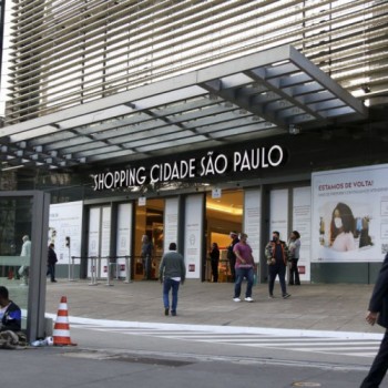 Comércio paulista cria 23,5 mil novos postos de trabalho em julho
