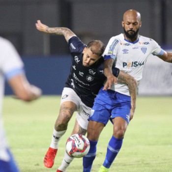 Com gol contra, Remo vence Avaí em confronto de Leões pela Série B
