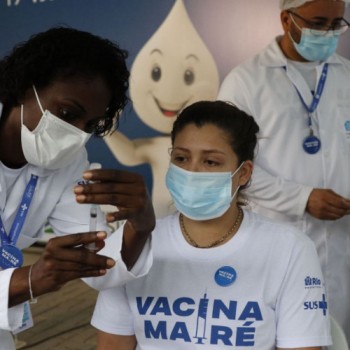 Covid-19: Rio atinge 82,8% da população com primeira dose de vacina