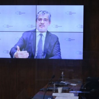 Presidente do banco do Brics fala em "novo capítulo da globalização"