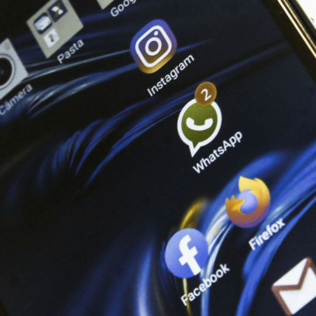 WhatsApp testa no Brasil funcionalidade de indicação de negócios