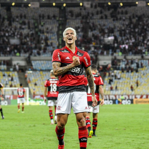 Com dois de Pedro, Flamengo derrota Grêmio e avança na Copa do Brasil