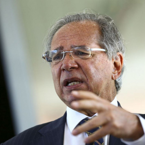 Ministro defende aumento “modesto e moderado” para Bolsa Família