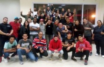 Calouros são recebidos com aula de escalada