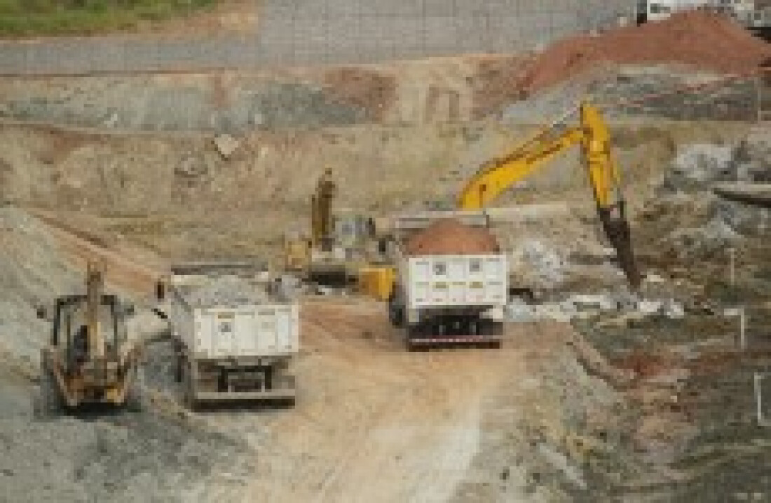 Obras do piscinão seguem em ritmo acelerado em Poá