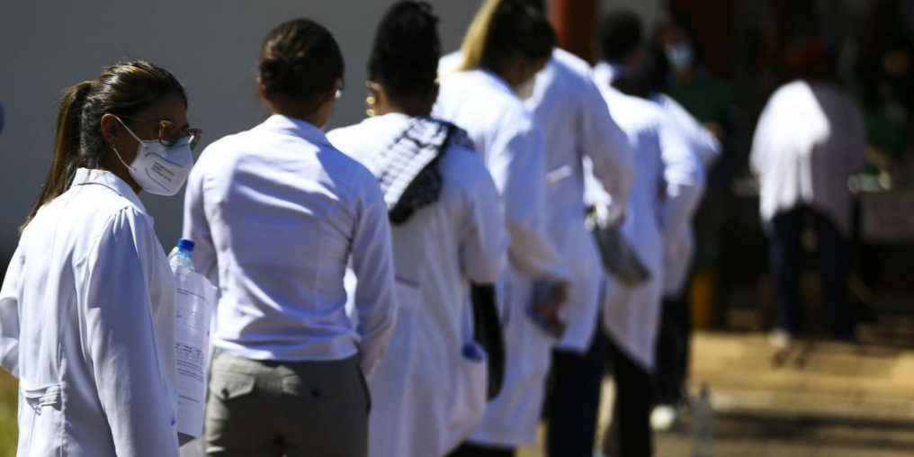 Saúde amplia para 6 mil número de vagas do Mais Médicos