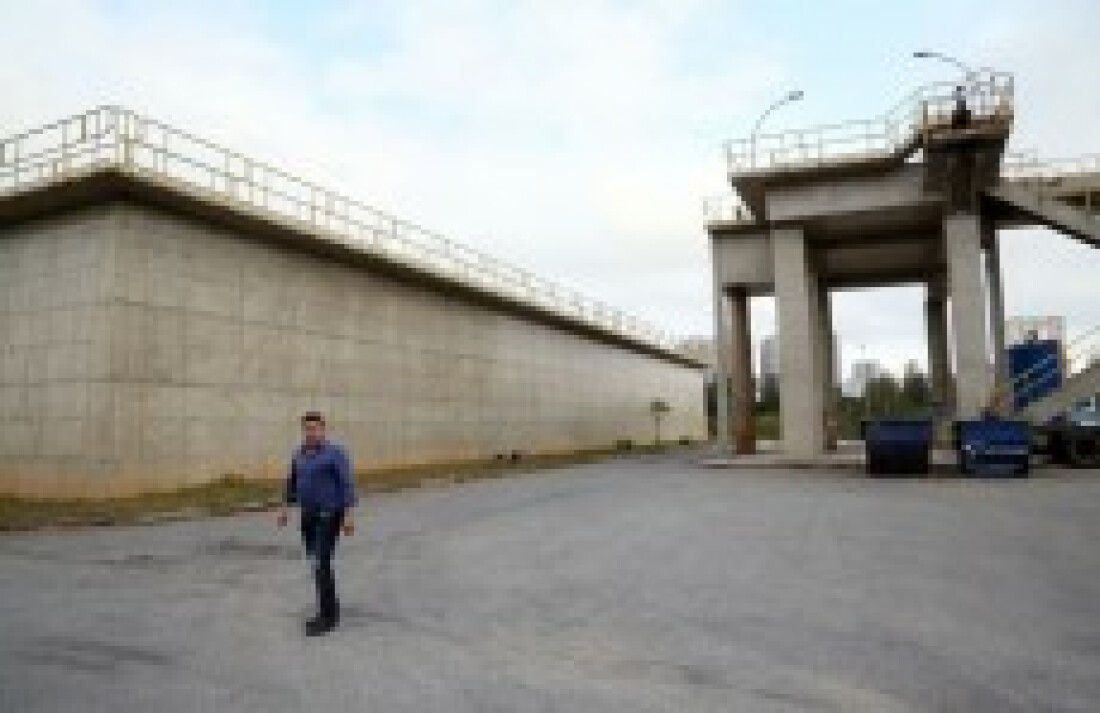 Mauro Araújo pede ampliação de estacionamento do parque