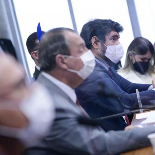 CPI: suposto lobista atuou para fraude em licitação, dizem senadores