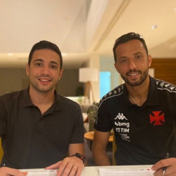 Horas após deixar Fluminense, Nenê é anunciado como reforço do Vasco