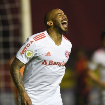 Internacional bate Sport em Recife e sobe na tabela do Brasileiro