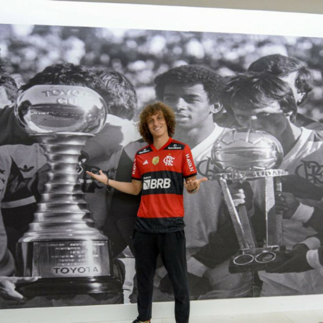 David Luiz é apresentado oficialmente pelo Flamengo