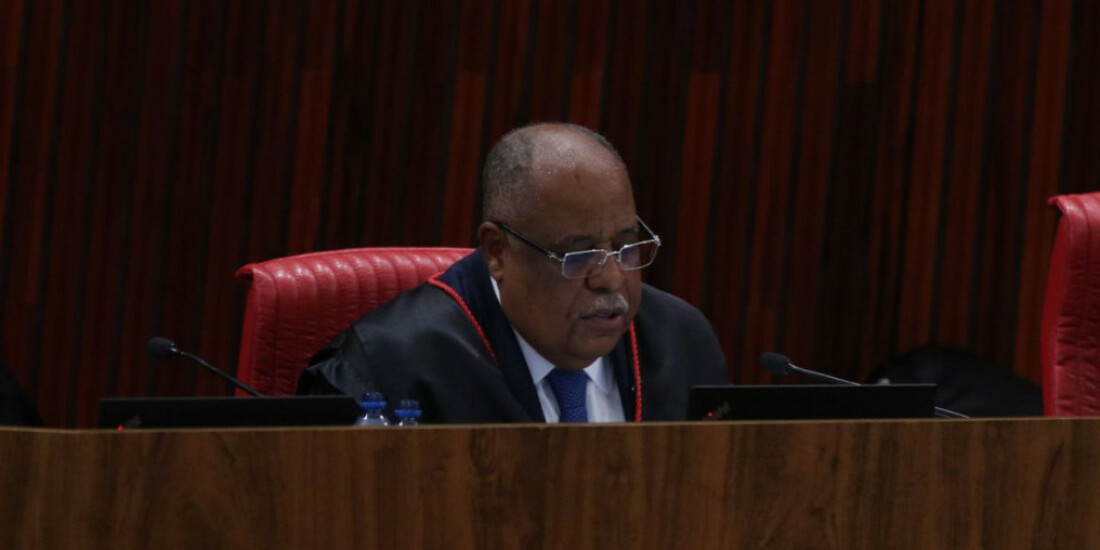 Relator no TSE vota pela inelegibilidade de Bolsonaro