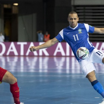 Seleção brasileira goleia Vietnã na estreia da Copa do Mundo de futsal