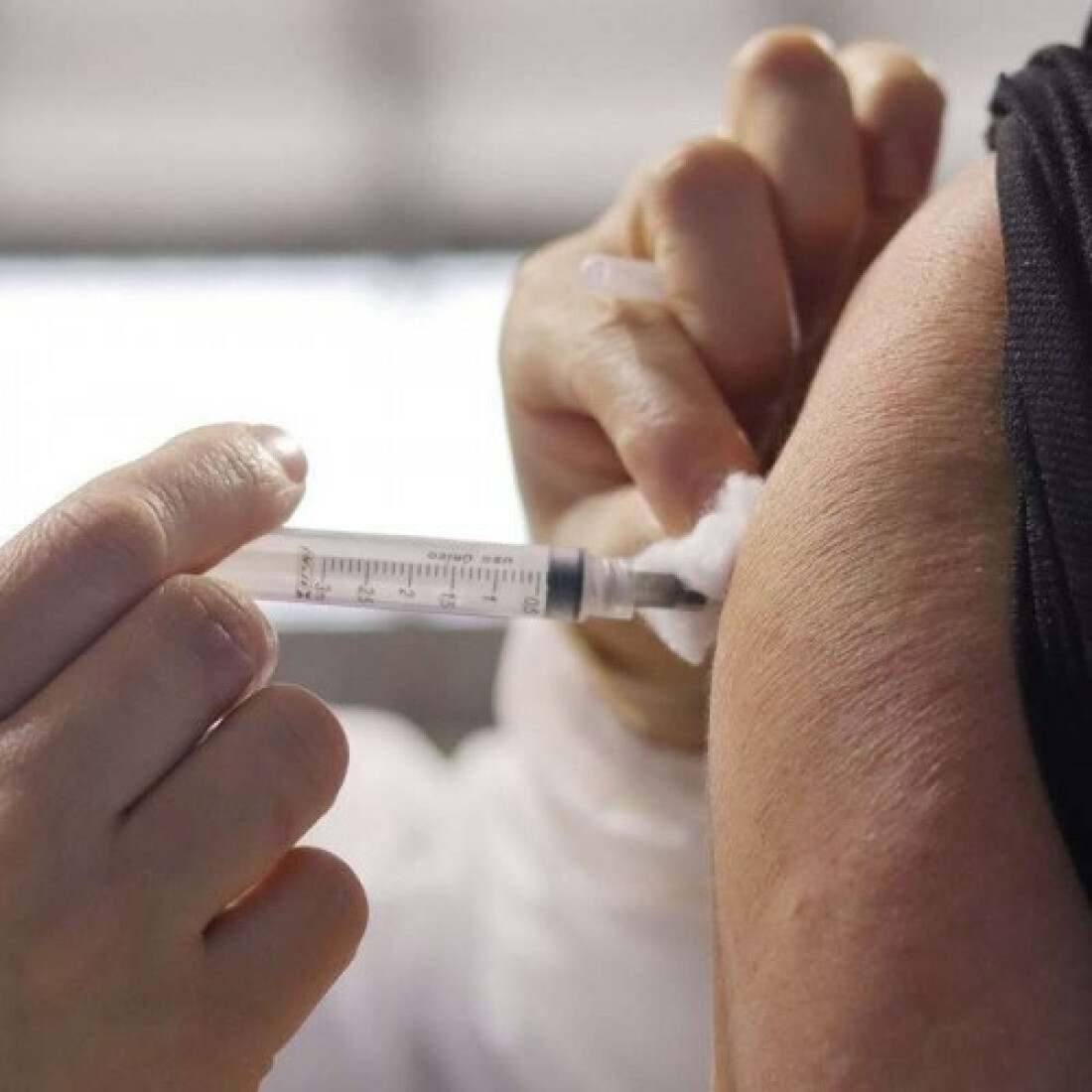 Saúde ultrapassa a marca dos cem mil vacinados