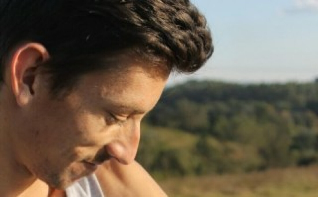 Jovem comemora 1º Dia dos Pais