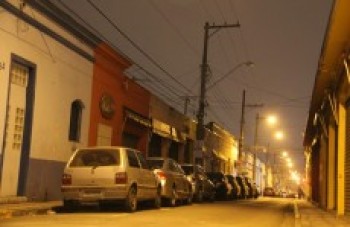 Iluminação pública está sem um responsável direto