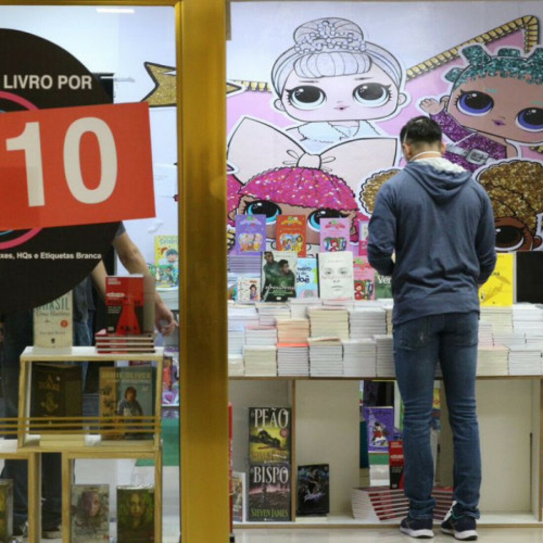 Comércio cresce 1,2% em julho e atinge patamar recorde, diz IBGE