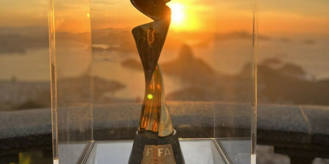 Futebol feminino: taça da Copa do Mundo é exibida no Corcovado, no Rio