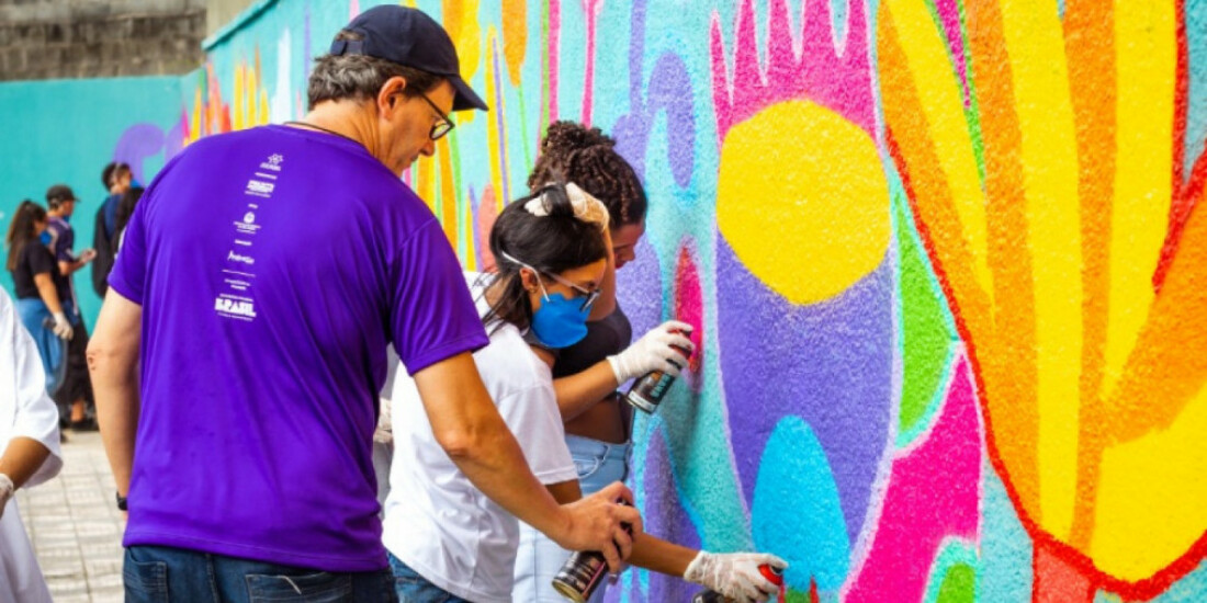 Escolas ganham cor com o projeto Grafite & Cultura