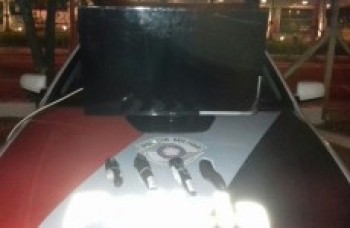 Homem furta televisor e barbeadores