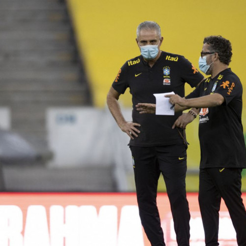 Eliminatórias: Tite diz não esperar jogo fácil contra o Peru