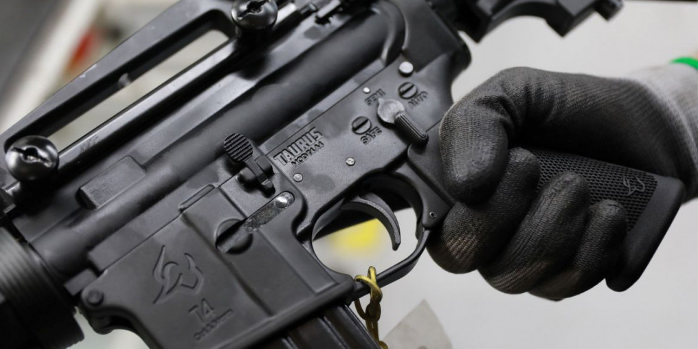 Governo estende recadastramento de armas até 3 de maio