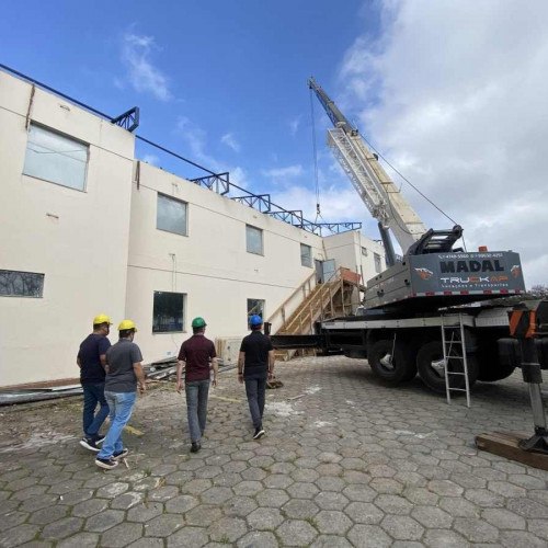 Rodrigo Ashiuchi vistoria obras de modernização da Santa Casa