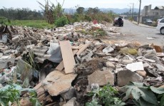 Descarte irregular de lixo gera reclamações em César