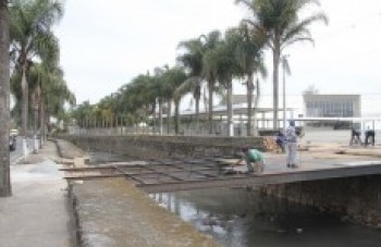 Nova passarela começa a ganhar forma em Poá