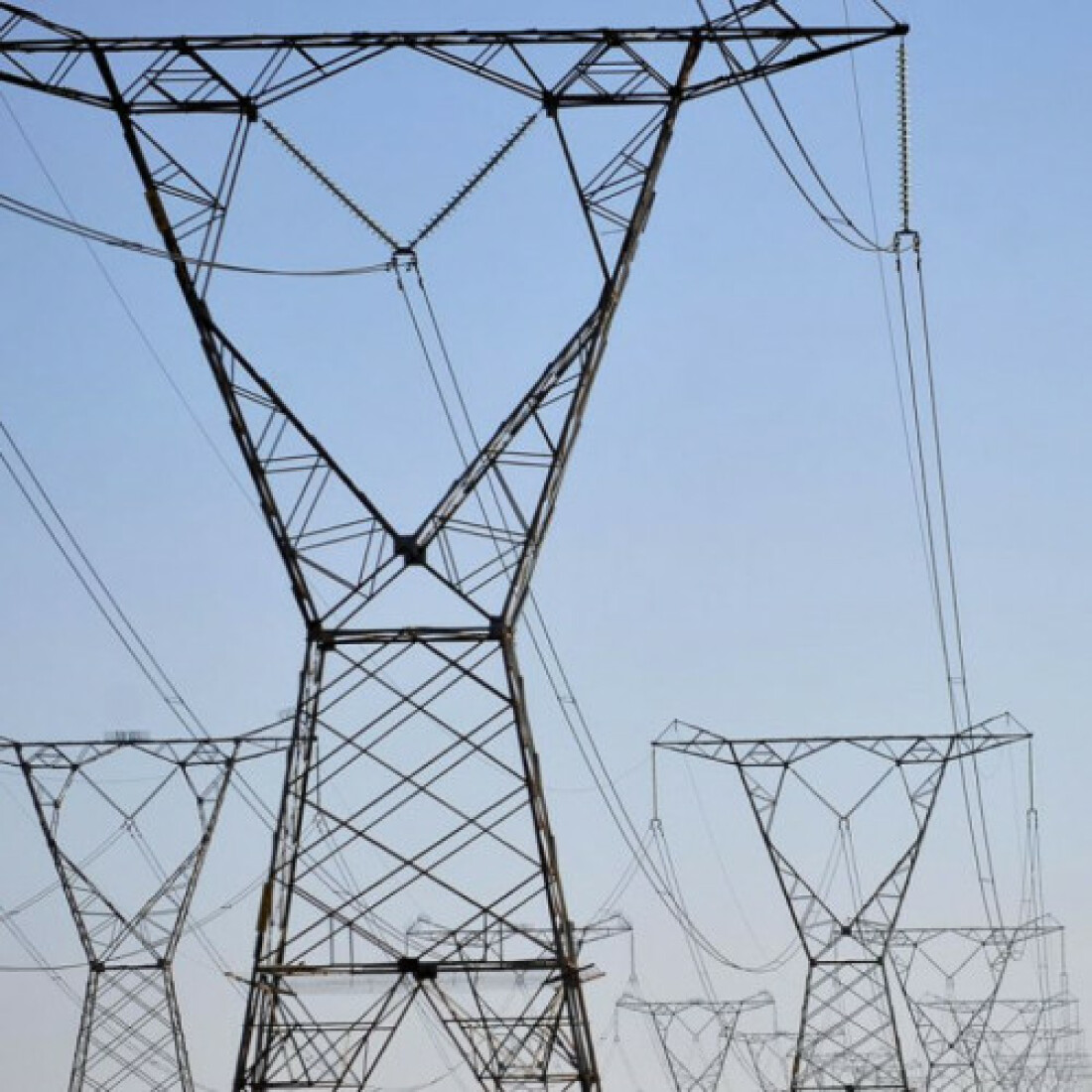 Presidente edita decreto para estudos para expandir sistema energético