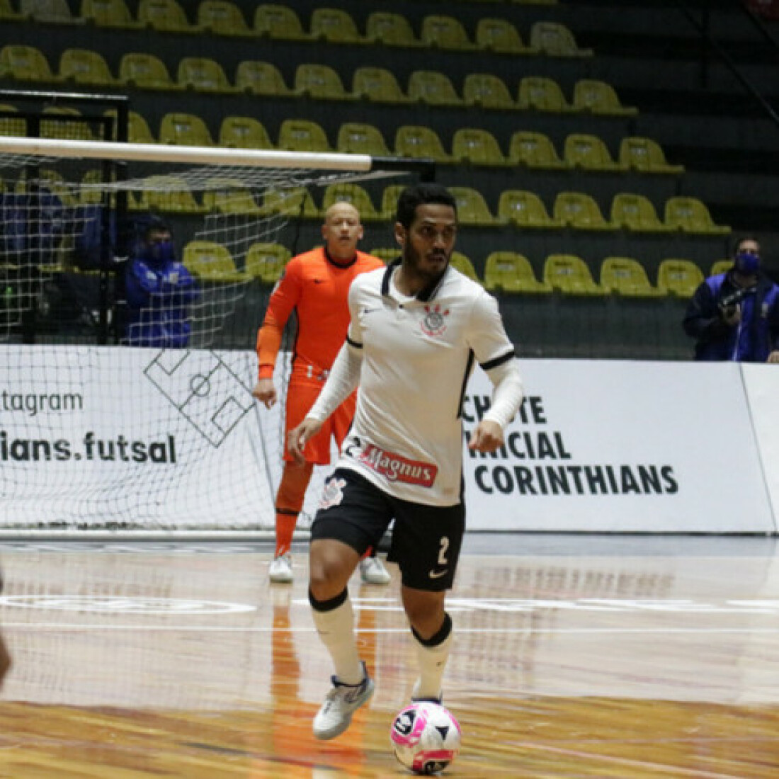 LNF: Corinthians visita Umuarama em busca de vaga nos playoffs