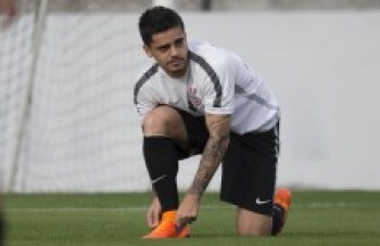 Fagner não preocupa Timão para clássico contra o São Paulo