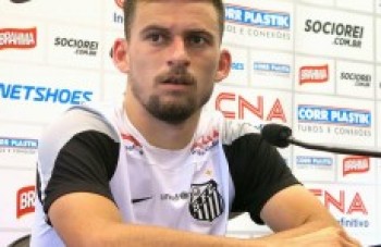 Lucas Lima reafirma desejo de ficar no Santos