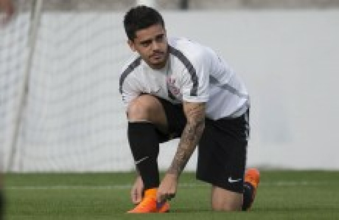 Fagner não preocupa Timão para clássico