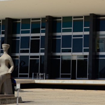 Maioria do STF decide reabrir pedido de gratuidade no Enem 2021
