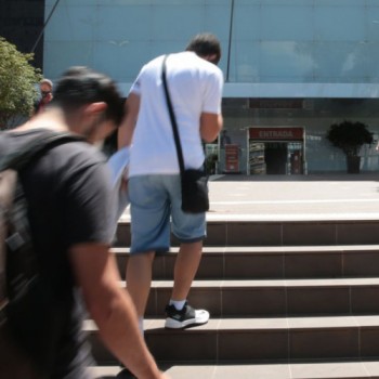 Ibaneis revoga restrições de horário no comércio do DF