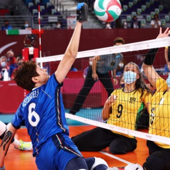 Seleção feminina chega à semifinal do vôlei sentado em Tóquio