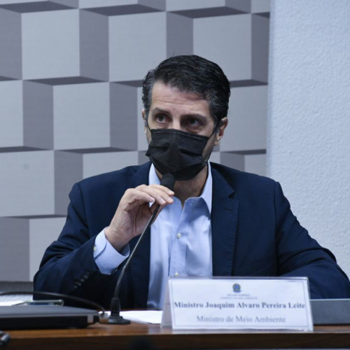 Governo vai mostrar Brasil que reduz emissões na COP26, diz ministro
