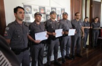 PMs são homenageados em Mogi