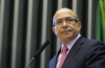 Governo descarta aumento de impostos até o ano que vem