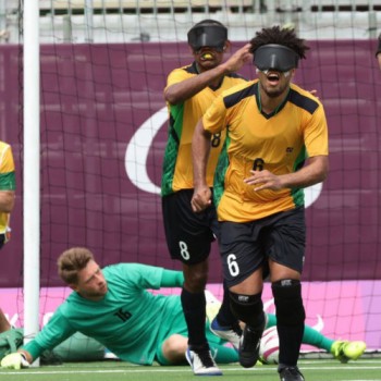 Poupando titulares, Brasil goleia França no futebol de 5