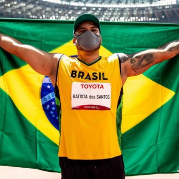 Claydiney dos Santos é bicampeão paralímpico no lançamento de disco
