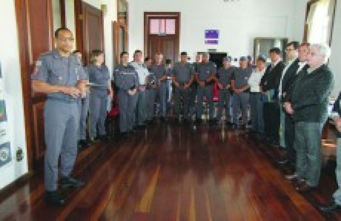 Prefeitura e PM realizam evento para a comunidade da Vila Cecília